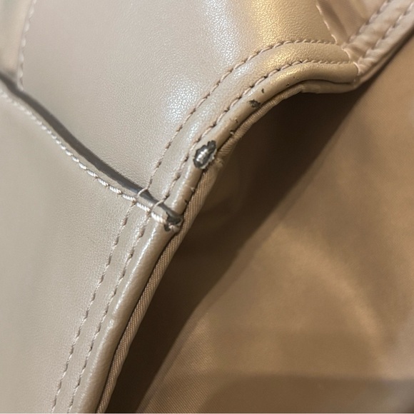 Tory Burch Large Ella Taupe Leather Shoulder Bag - Picture 4 of 10